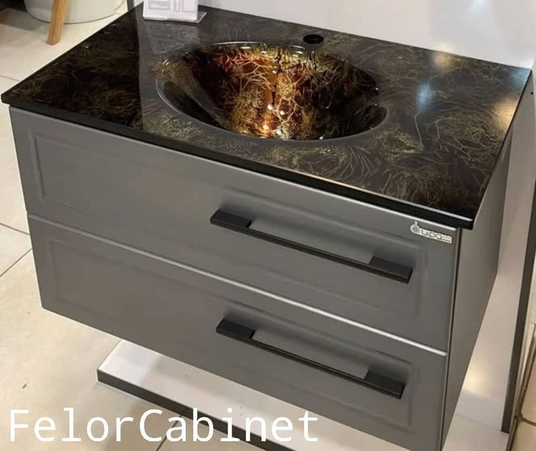 کابینت روشویی پی وی سی مدل 1061 با صفحه روشویی شیشهای مشکی طلایی